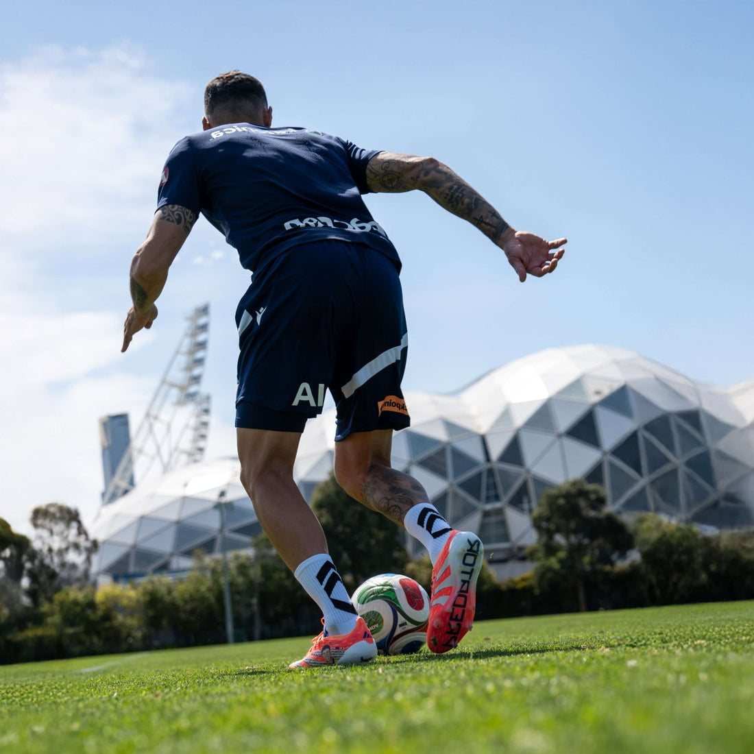 Do Grip Socks Prevent Slipping in Football? - Stepzz