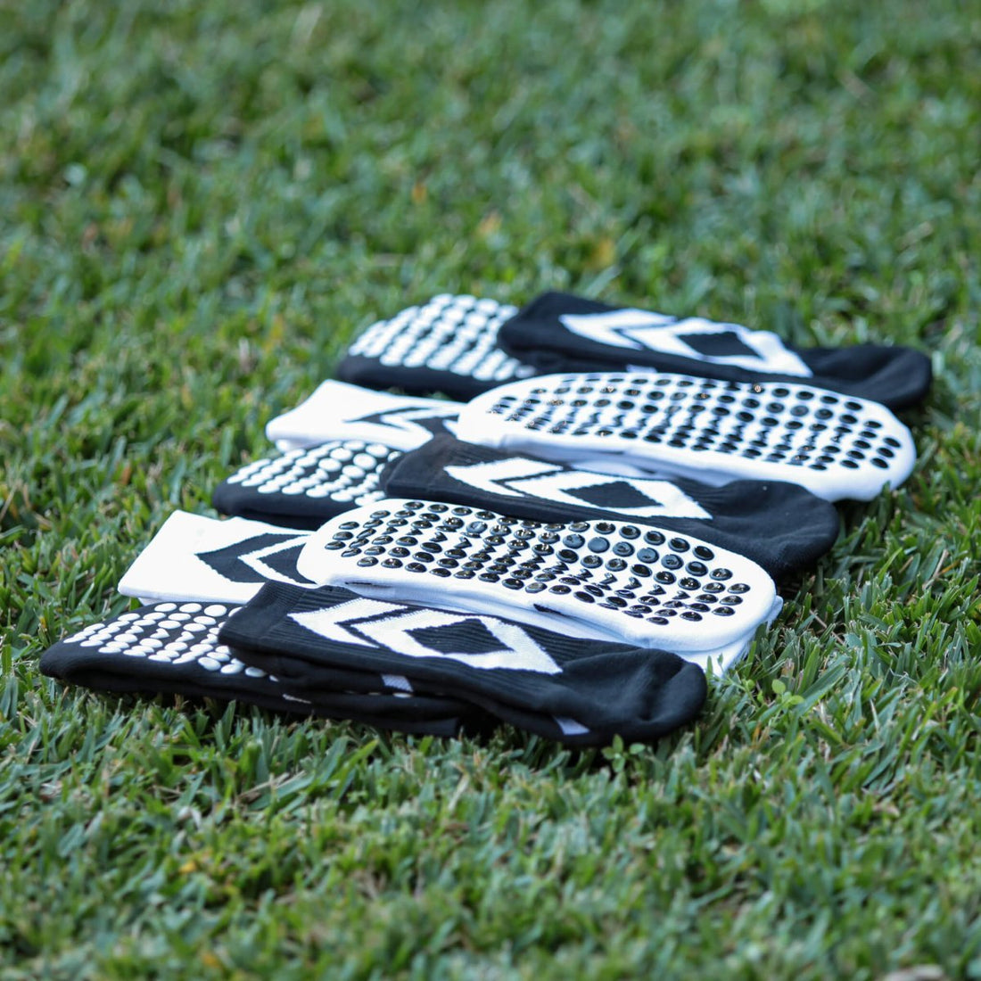 Why Athletes Are Ditching Normal Socks for These Game-Changing Grip Socks - Stepzz